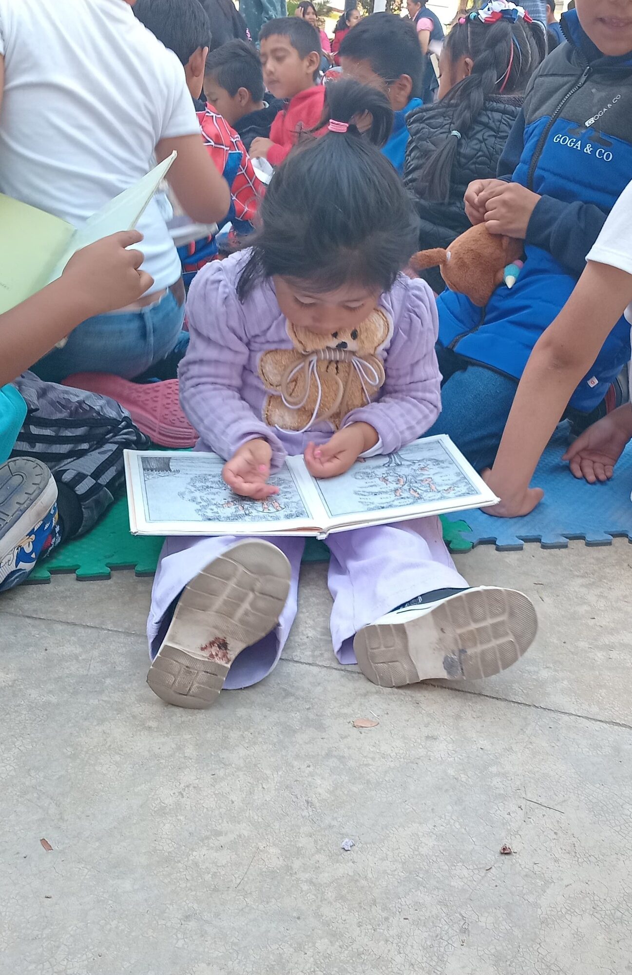 GOBIERNO MUNICIPAL PROMUEVE LA LECTURA ENTRE LOS NIÑOS