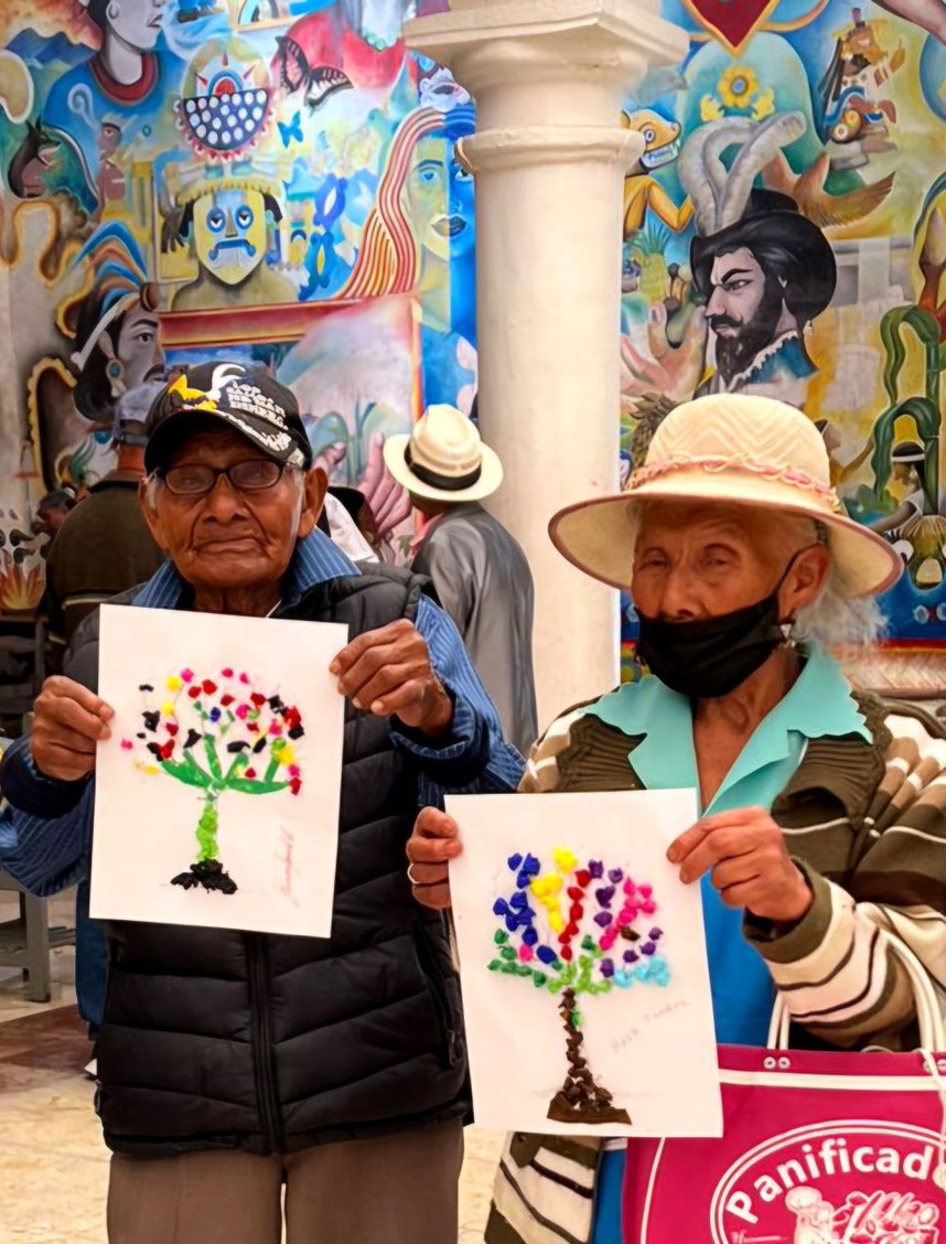 ESPACIOS DE CONVIVENCIA Y APRENDIZAJE A NUESTROS ADULTOS MAYORES