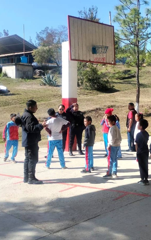FOMENTANDO ENTORNOS ESCOLARES SEGUROS EN LA AGENCIA LA LOBERA