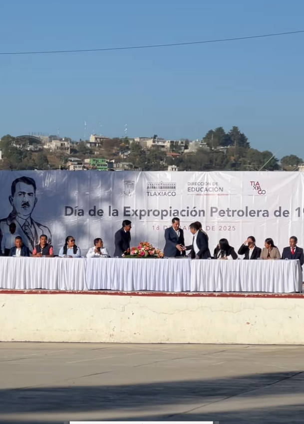 EL MUNICIPIO DE TLAXIACO RINDE HOMENAJE AL 87° ANIVERSARIO DE LA EXPROPIACIÓN PETROLERA