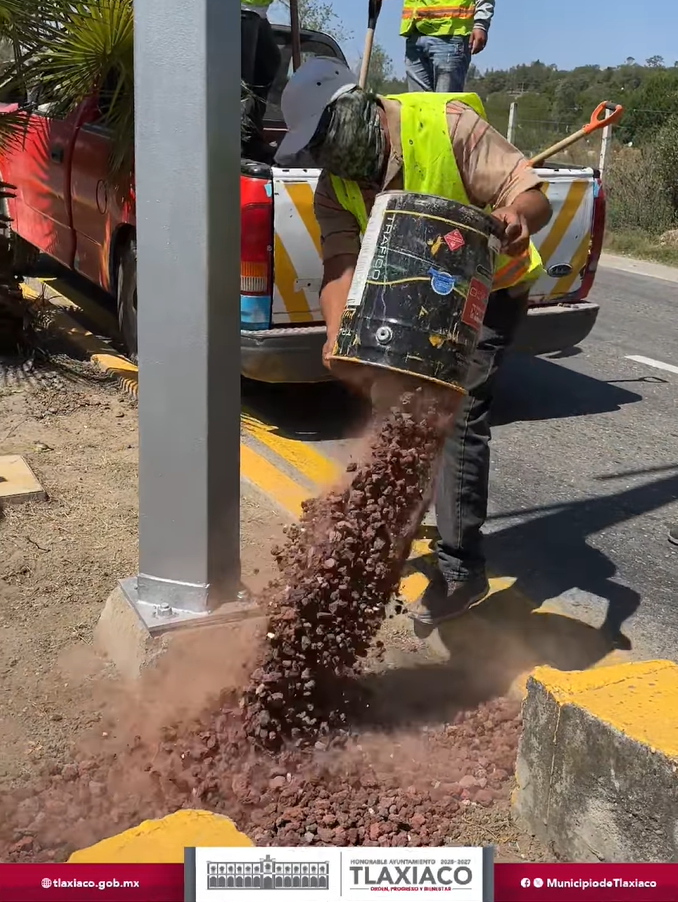 REHABILITACIÓN DE LAS JARDINERAS DEL BULEVAR “PORFIRIO DÍAZ”