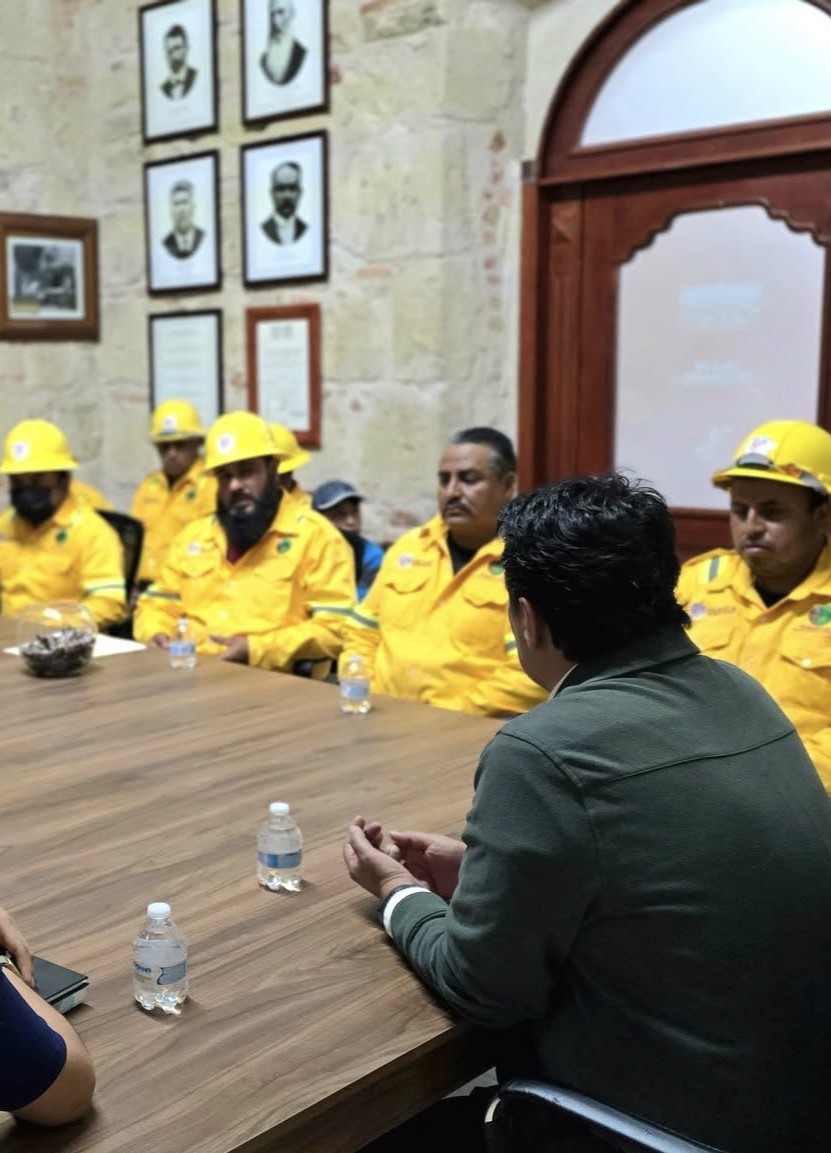 REFUERZAN ESTRATEGIA CONTRA INCENDIOS FORESTALES CON LA LLEGADA DE LA BRIGADA COESFO A TLAXIACO