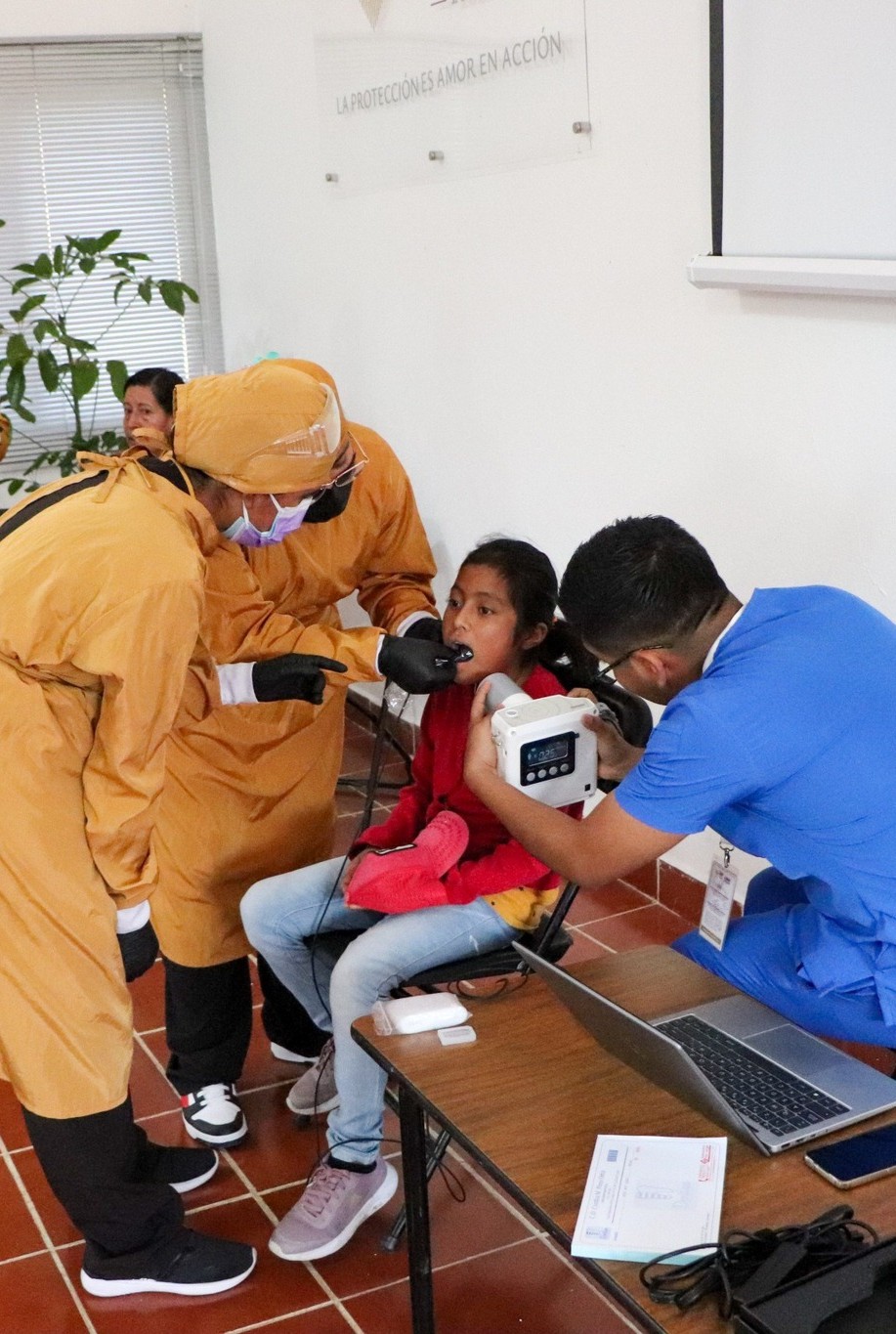 SE LLEVÓ A CABO BRIGADA ODONTOLÓGICA COMUNITARIA EN EL DIF TLAXIACO