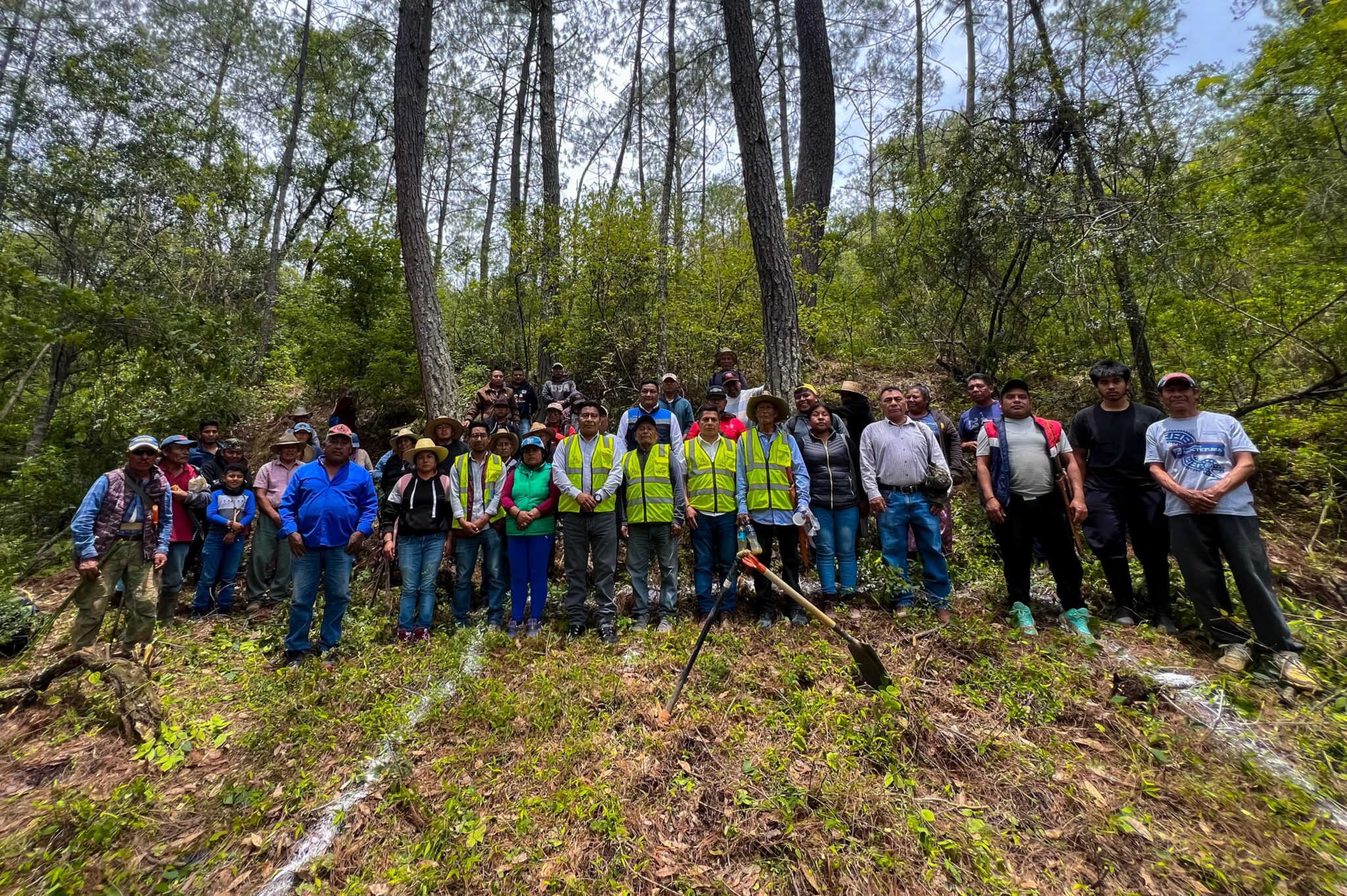ARRANCAN OBRAS EN AGENCIAS MUNICIPALES DE PROGRESO, TLAXIACO