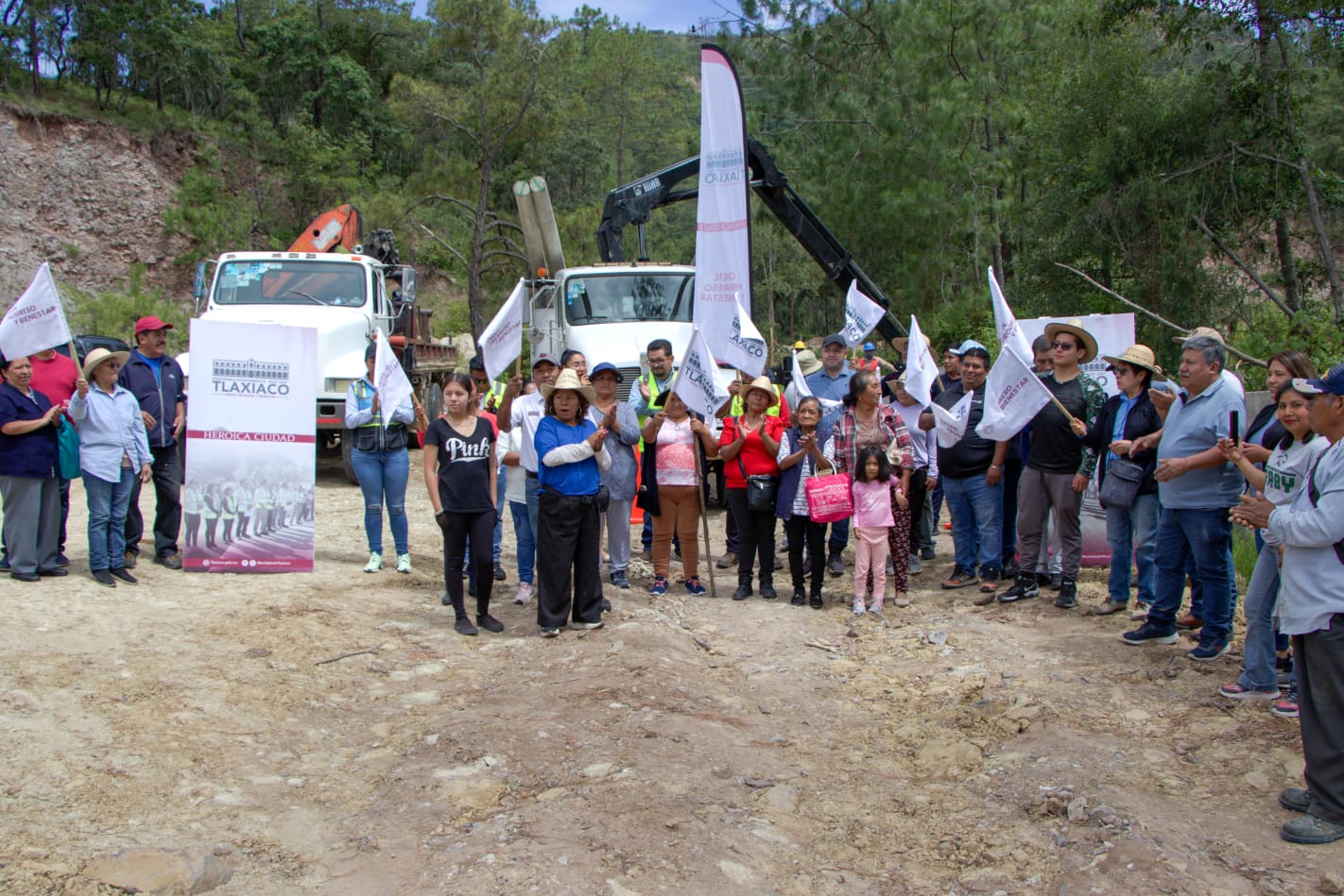 AYUNTAMIENTO IMPULSA OBRA DE ELECTRIFICACIÓN EN TIERRA AZUL