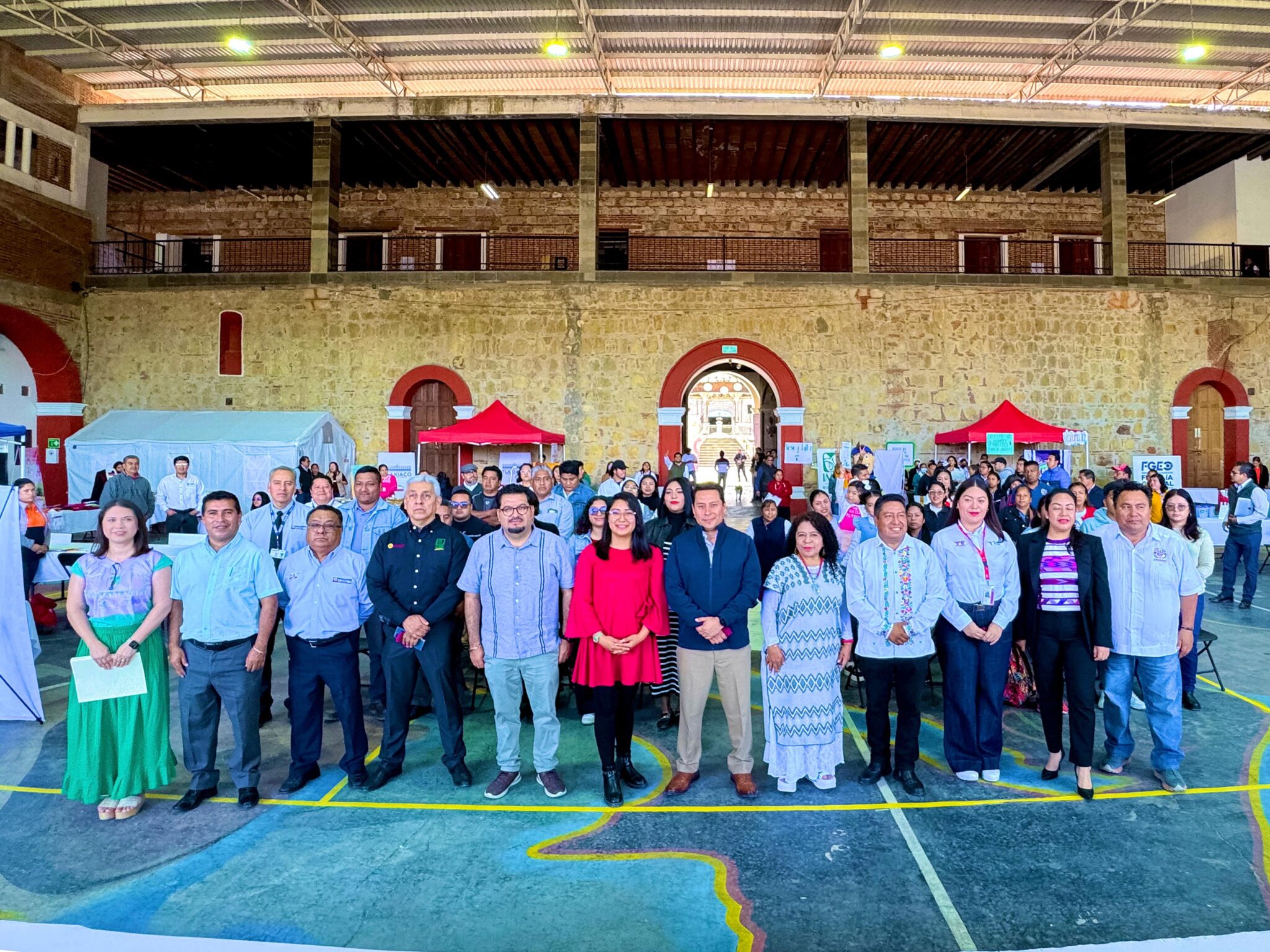 SE REALIZA CON ÉXITO LA FERIA PRIMAVERA LABORAL EN TLAXIACO