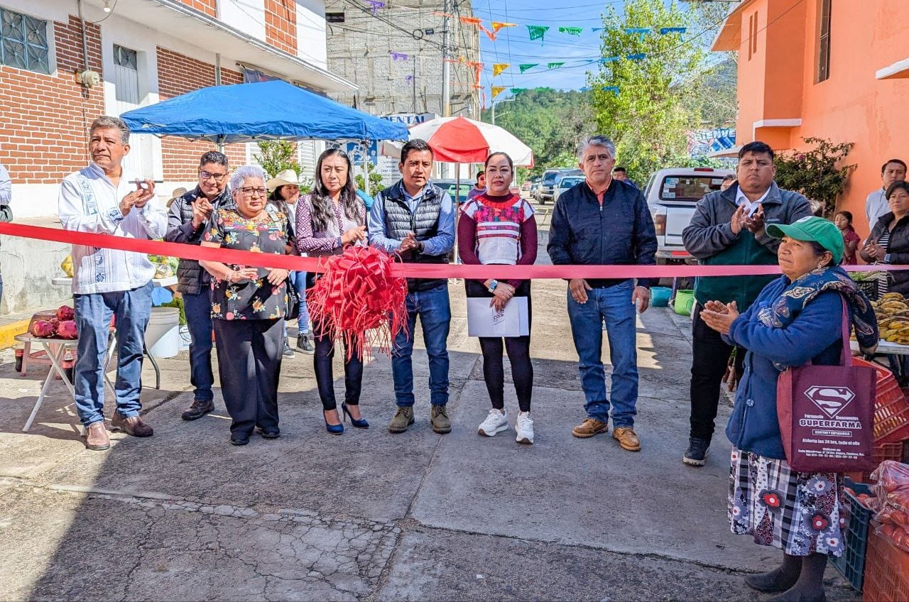 SE REALIZA CON ÉXITO JORNADA DE LA PLAZA REGIONAL DE PRODUCCIÓN AGROECOLÓGICA EN TLAXIACO