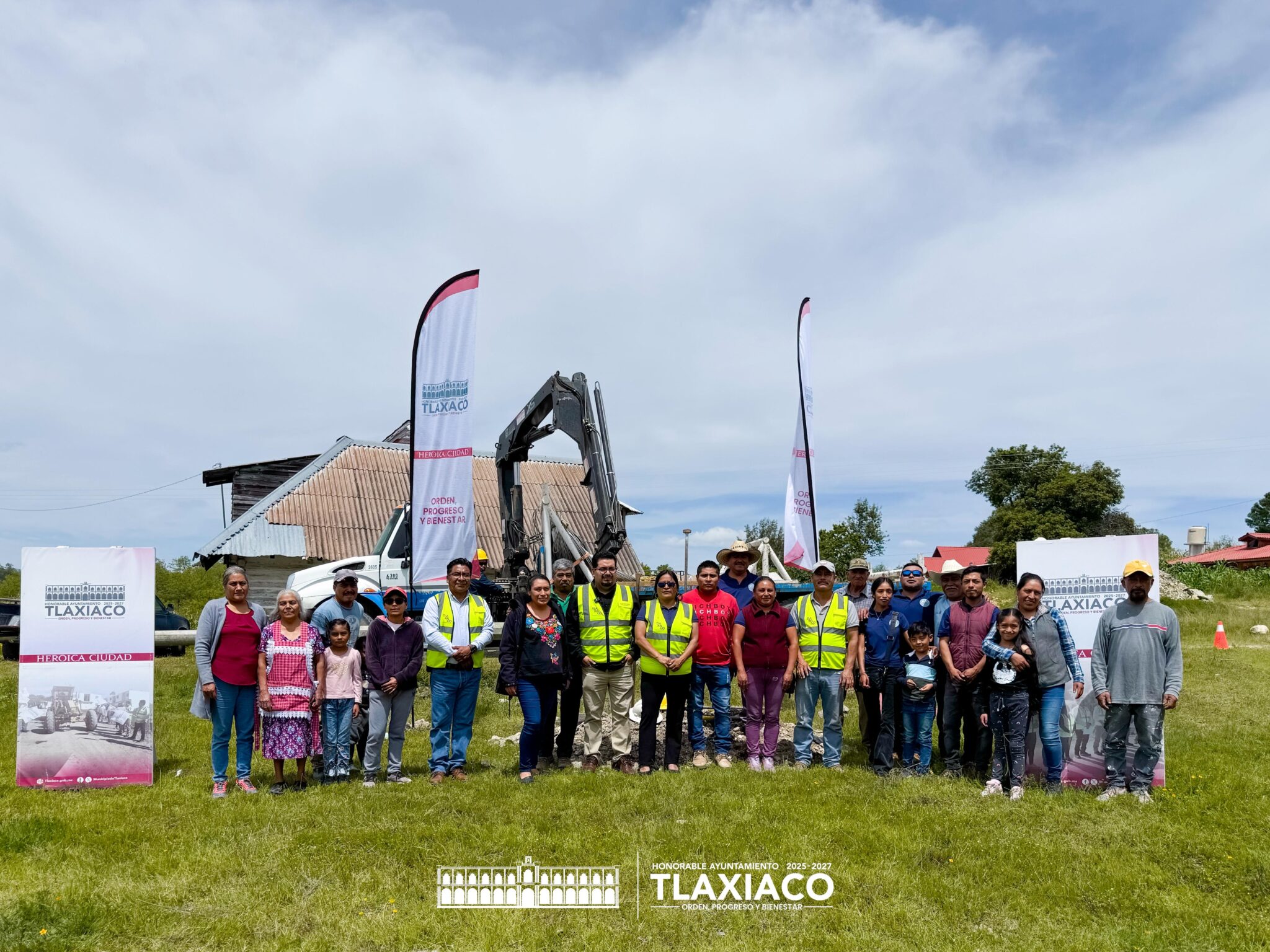 BANDERAZO DE OBRA EN LA AGENCIA MUNICIPAL DE OJO DE AGUA / AMPLIACIÓN DE RED ELÉCTRICA