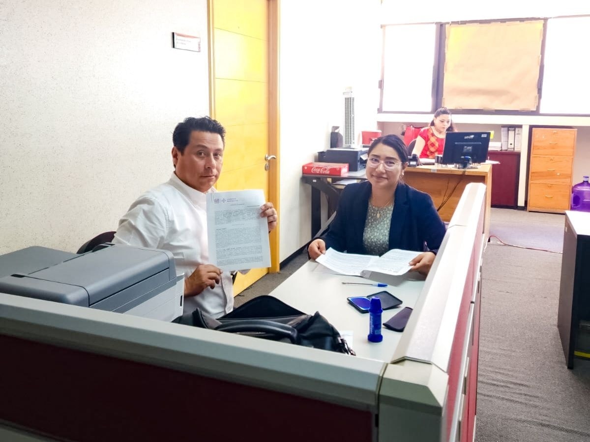 RENUEVAN CONTRATO QUE PERMITE AL AYUNTAMIENTO CONTAR CON MAQUINARIA EN BENEFICIO DE LA POBLACIÓN