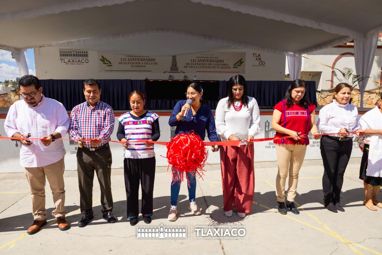 CABILDO MUNICIPAL INAUGURA LA EXPO ÑUU EN LA EXPLANADA MUNICIPAL