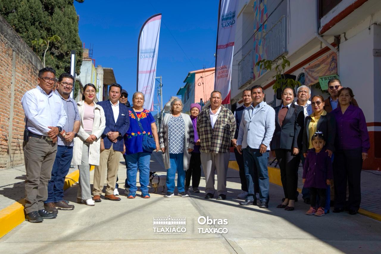 AVANZA EL URBANISMO EN TLAXIACO CON LA RENOVACIÓN DE LA PRIMERA ETAPA DE LA CALLE JOSÉ INÉS DÁVILA