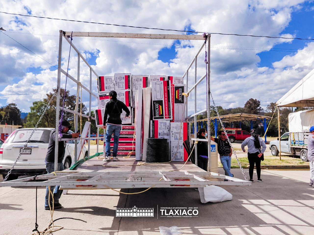 66 FAMILIAS TLAXIAQUEÑAS RECIBEN PRODUCTOS SUBSIDIADOS PARA MEJORAR SU CALIDAD DE VIDA