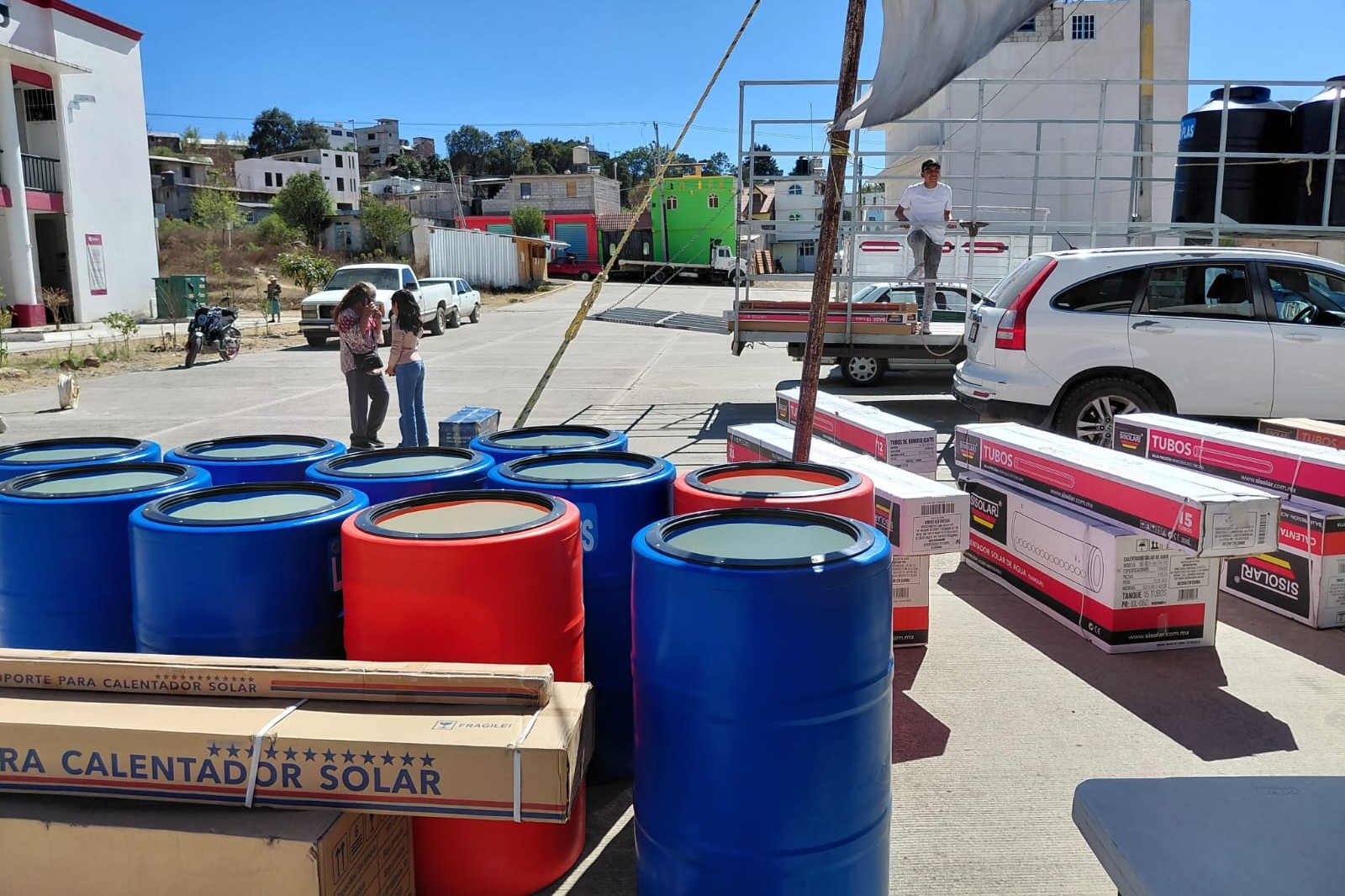 GOBIERNO MUNICIPAL IMPULSA LA ECONOMÍA FAMILIAR CON ENTREGA DE PRODUCTOS SUBSIDIADOS