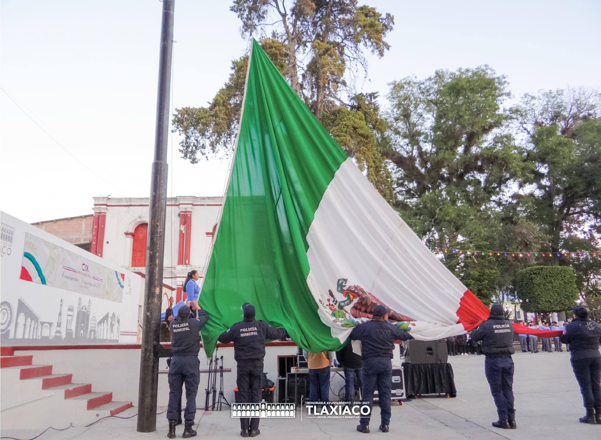 CONMEMORA MUNICIPIO EL CIX ANIVERSARIO DE LA CONSTITUCIÓN POLÍTICA DE LOS ESTADOS UNIDOS MEXICANOS