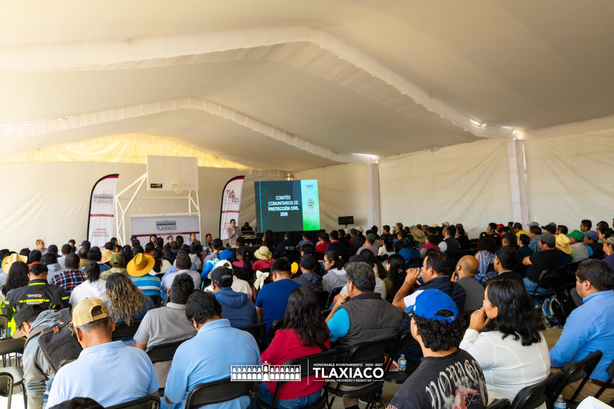 REUNIÓN DE TRABAJO Y CAPACITACIÓN CON AUTORIDADES AUXILIARES DEL MUNICIPIO DE TLAXIACO