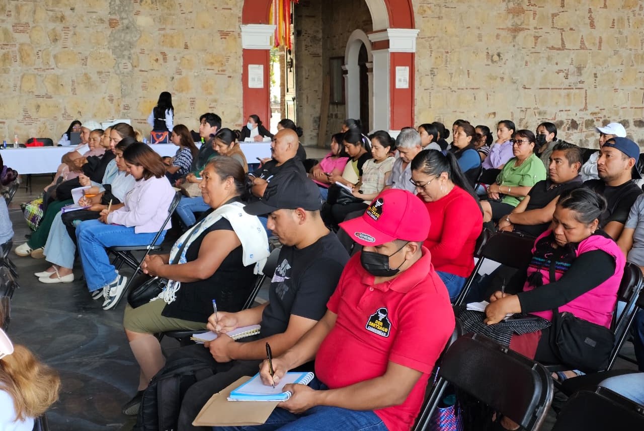 REALIZAN JORNADA DE CAPACITACIÓN EN MANEJO HIGIÉNICO DE ALIMENTOS EN COORDINACIÓN CON COEPRISO