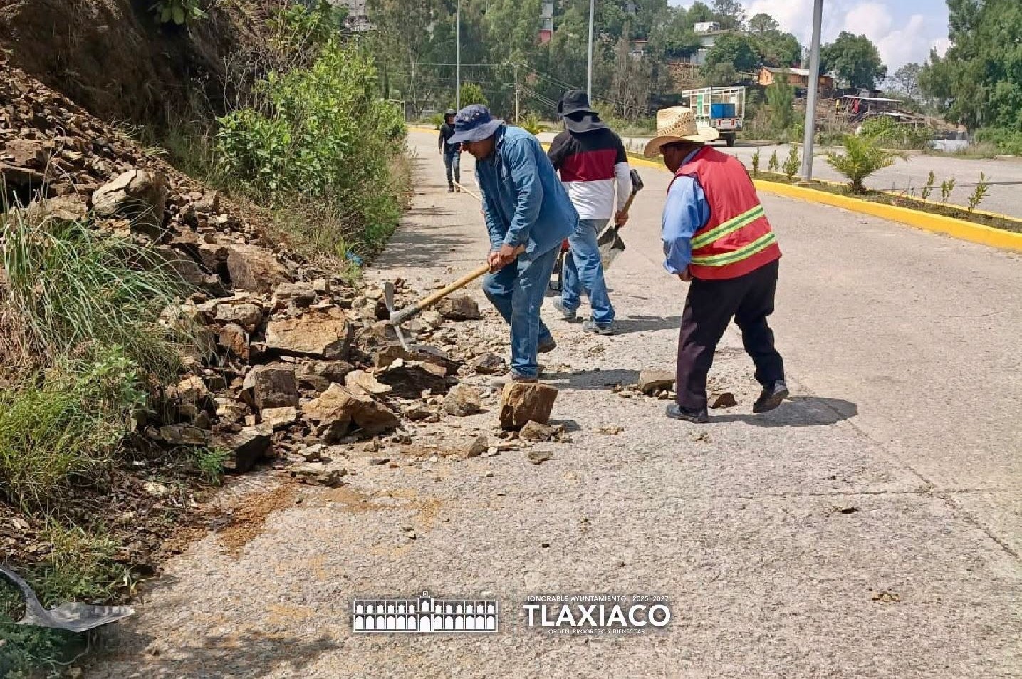 SERVICIOS PÚBLICOS REALIZA JORNADA DE LIMPIEZA TRAS LAS RECIENTES LLUVIAS