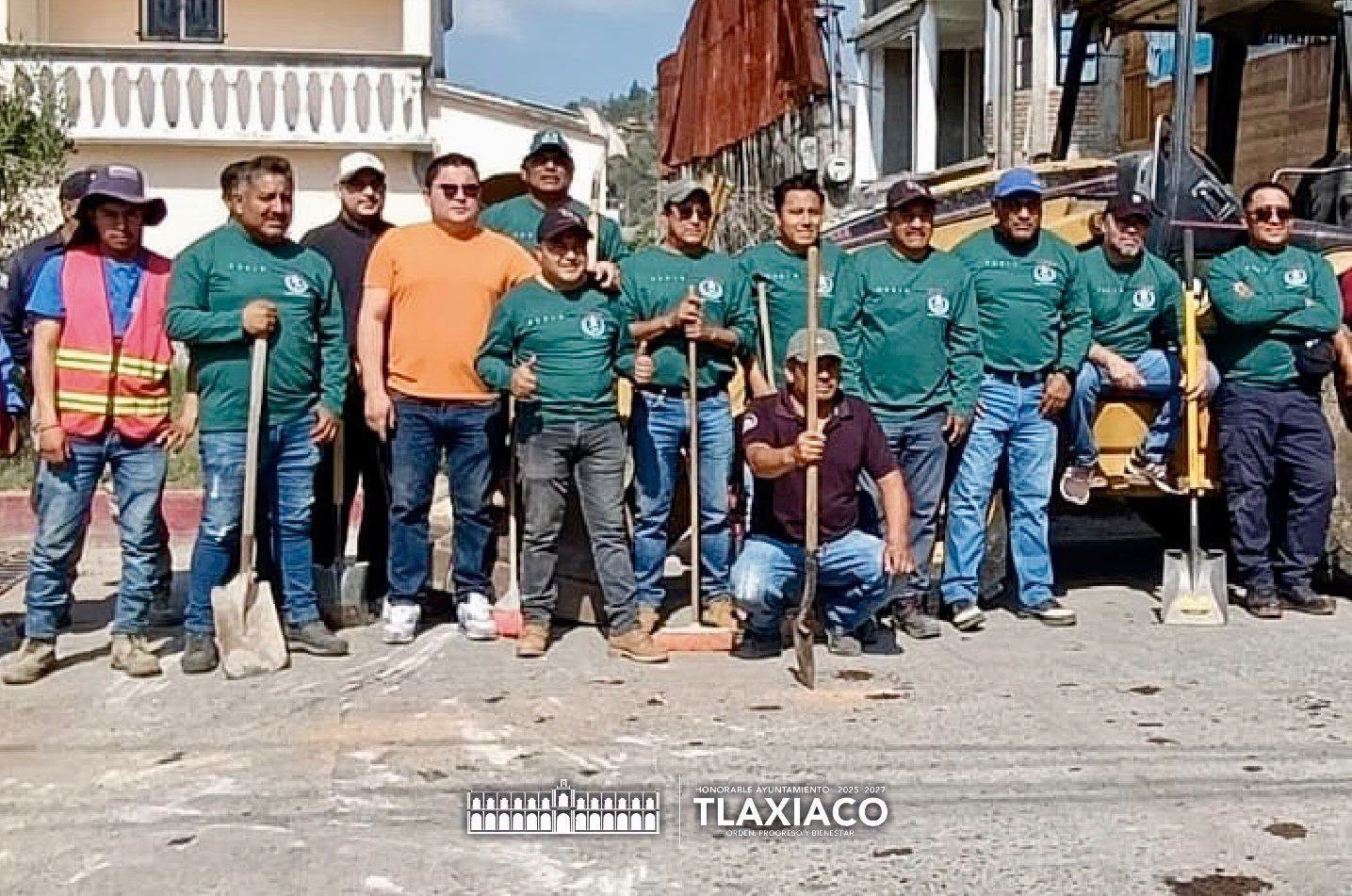 REALIZA GOBIERNO MUNICIPAL TEQUIO DE LIMPIEZA DE ALCANTARILLAS PARA PREVENIR ENCHARCAMIENTOS E INUNDACIONES
